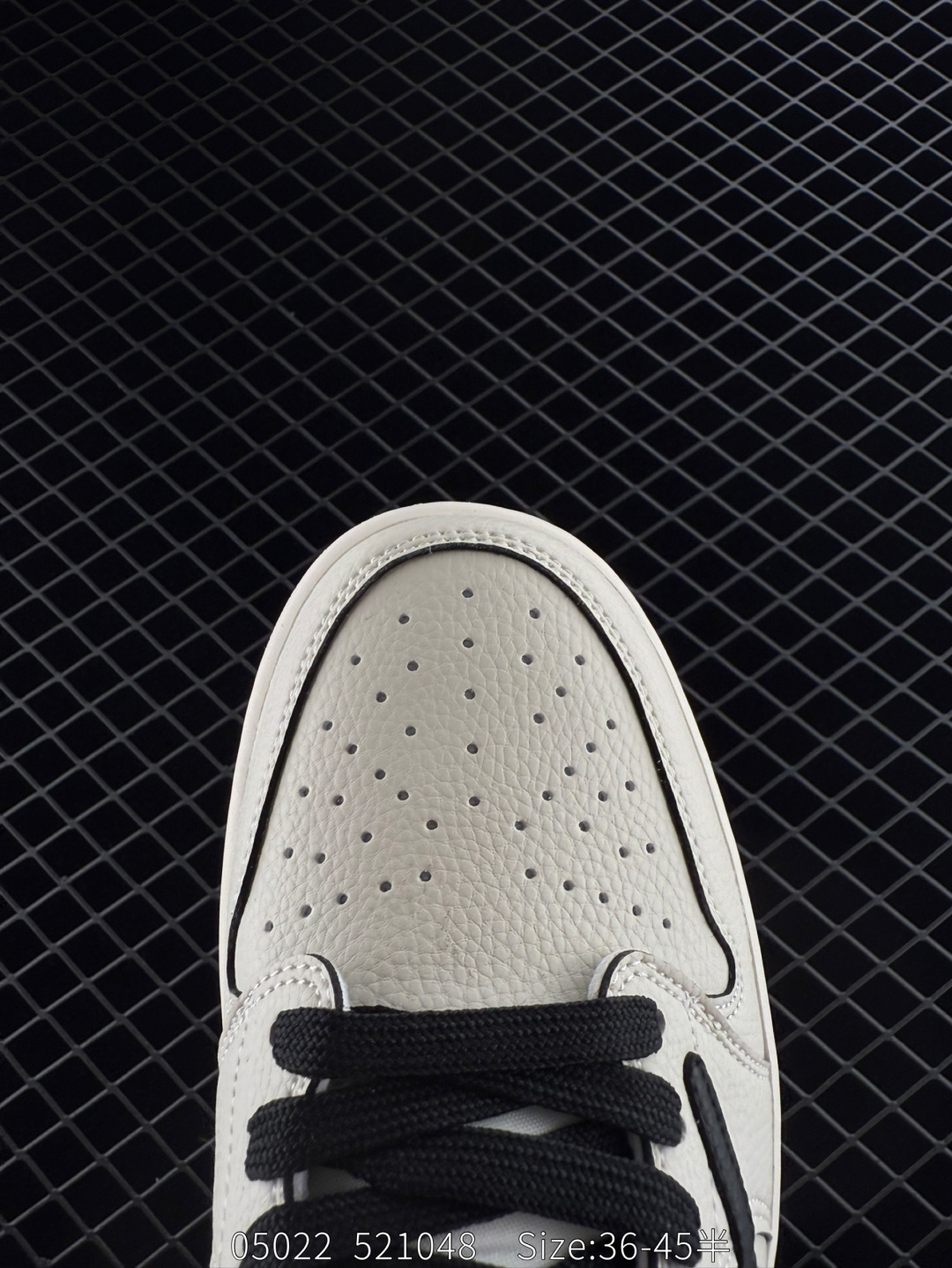 Travis Scott x Air Jordan 1 ” Reverse Mocha “